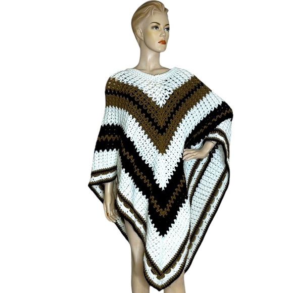 Vintage Accessories - Granny Crochet Poncho